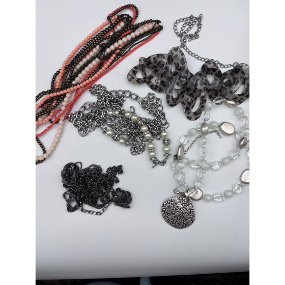 LOT of Premium Design Necklaces Papaya And‎ Others. 2627 - Picture 1 of 6